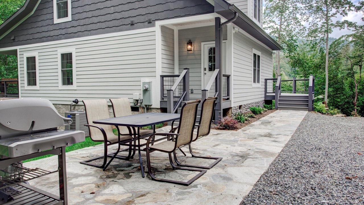 Photo of Outdoor in Barnardsville