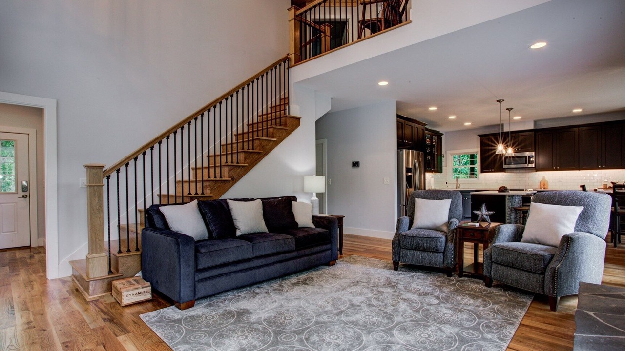 Photo of Bedroom in Barnardsville