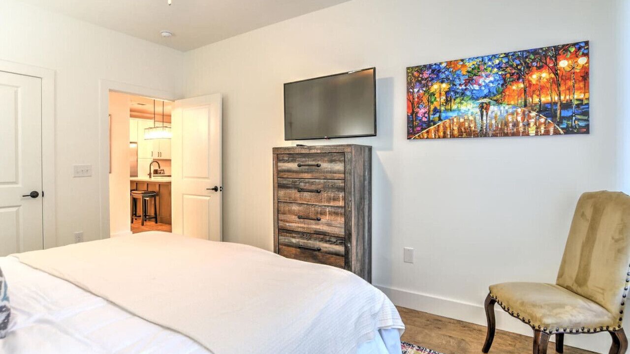 Photo of Bedroom in East End - Valley Street
