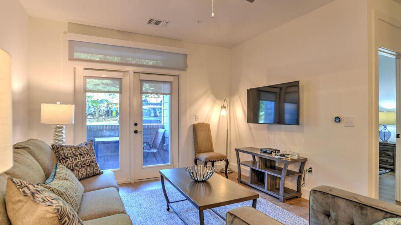 Photo of Livingroom in East End - Valley Street