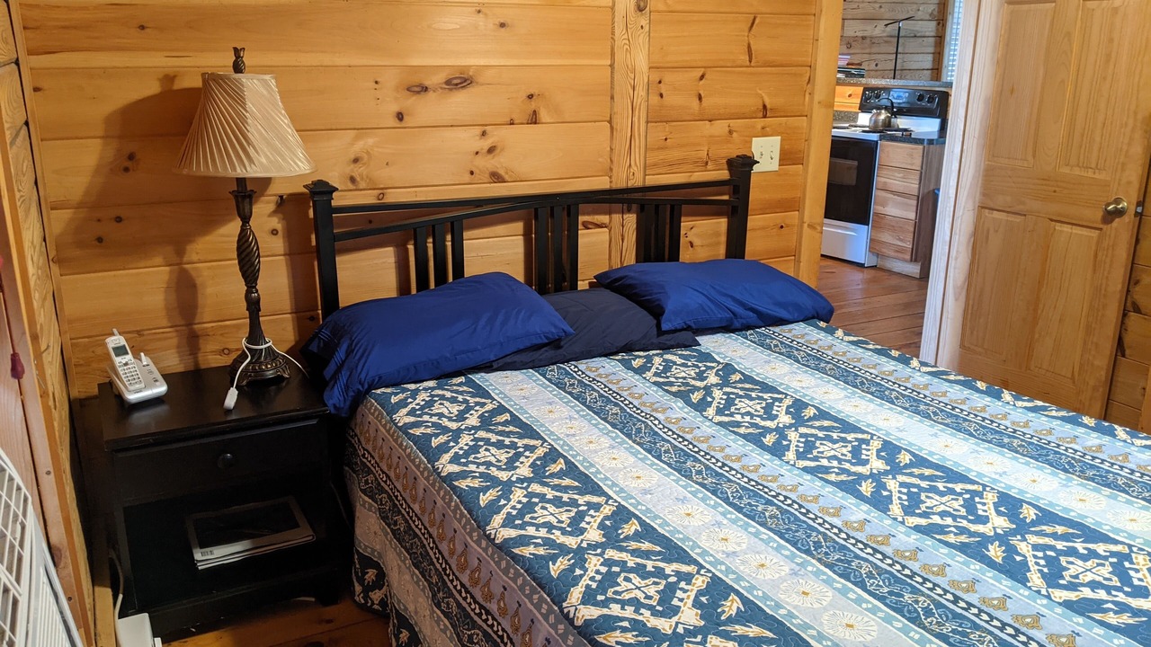 Photo of Bedroom in Grassy Creek