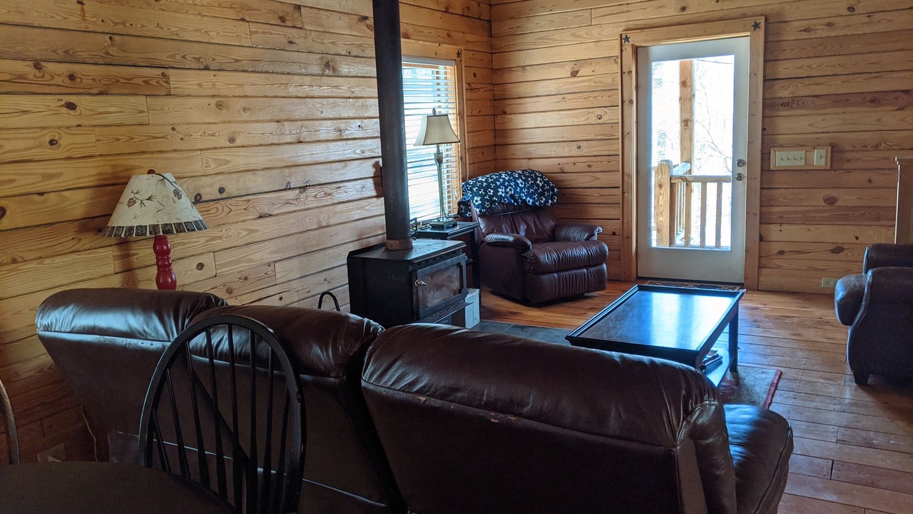 Photo of Livingroom in Grassy Creek
