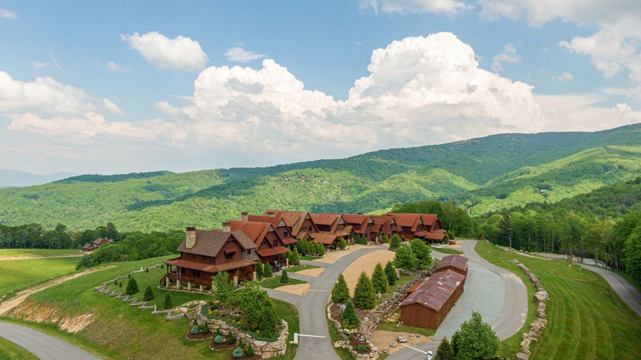 Photo of Outdoor in Elk Park