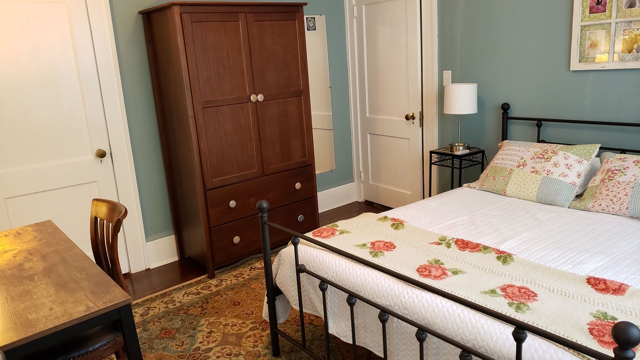 Photo of Bedroom in Historic Montford