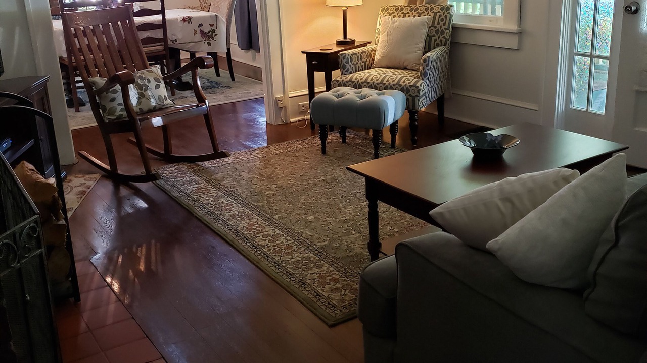 Photo of Livingroom in Historic Montford