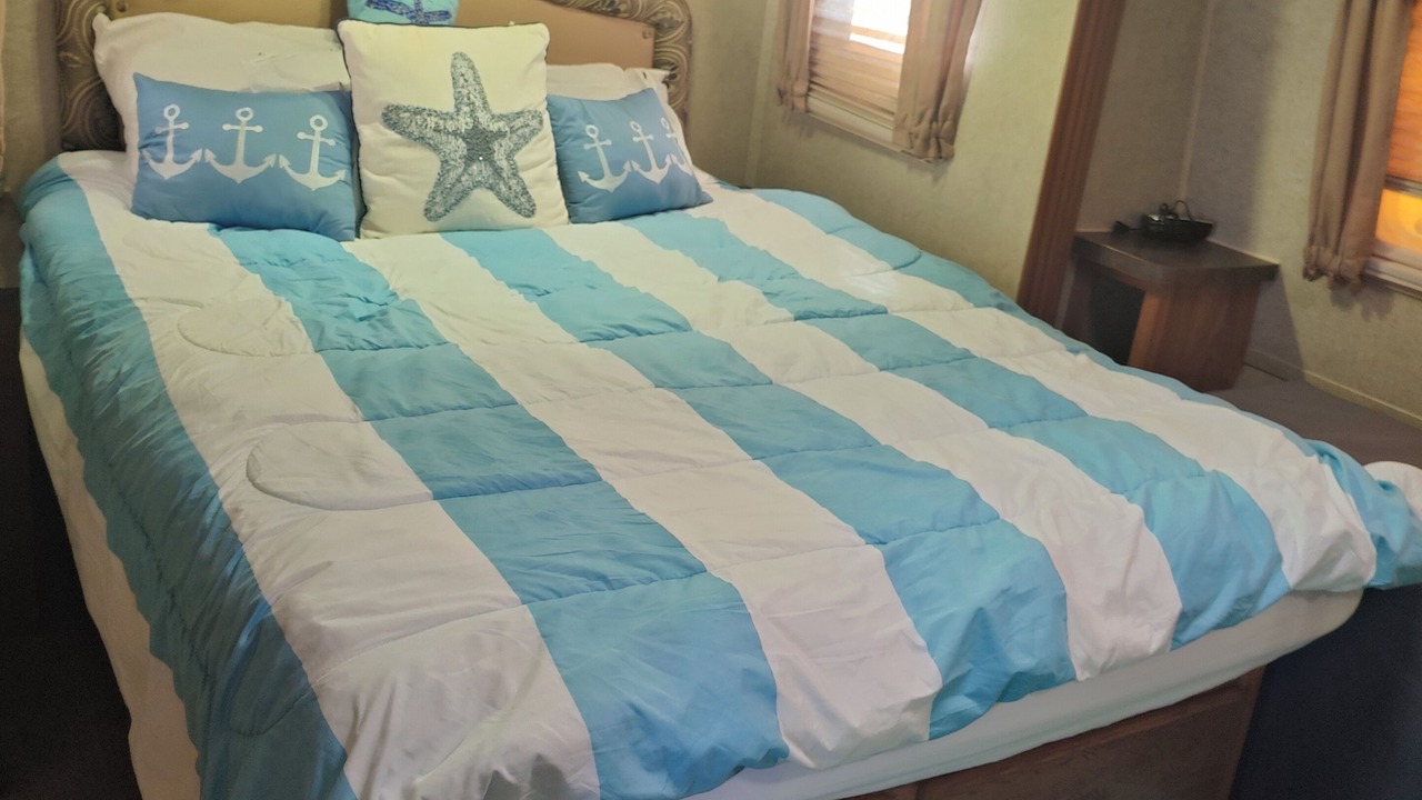 Photo of Bedroom in North Topsail Beach