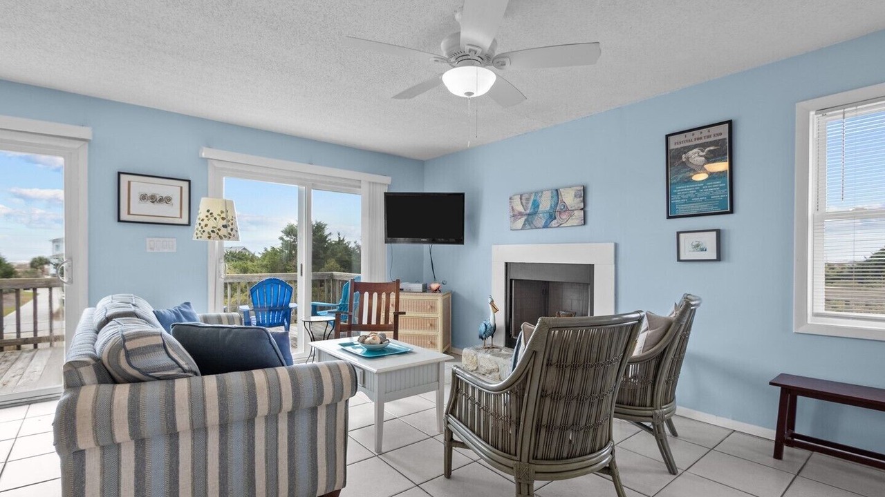 Photo of Livingroom in The Point