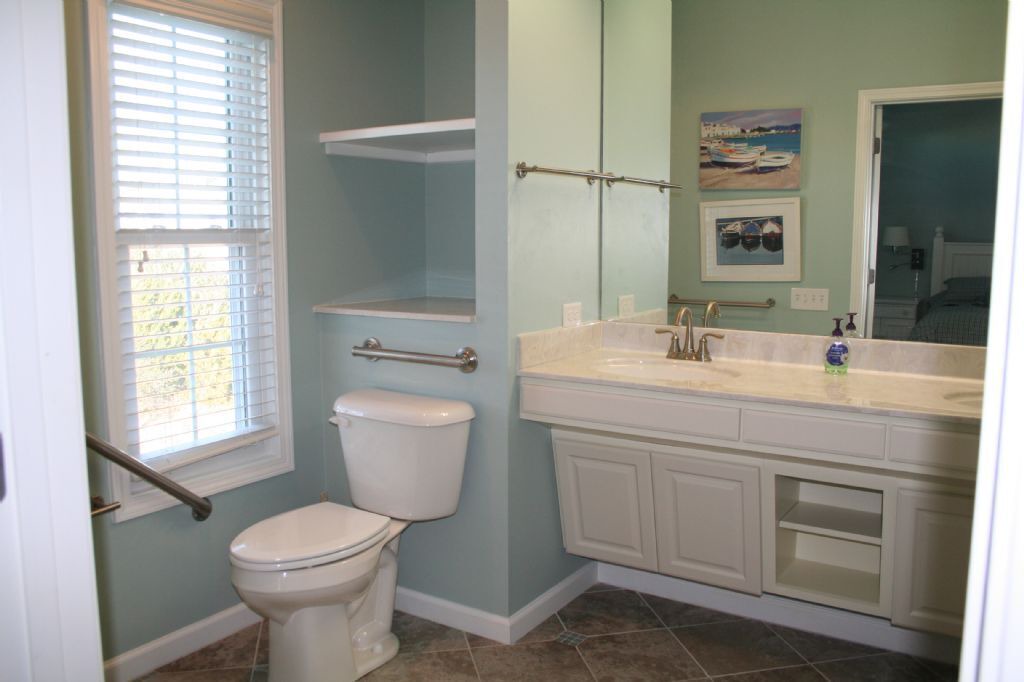 Photo of Bathroom in Emerald Isle