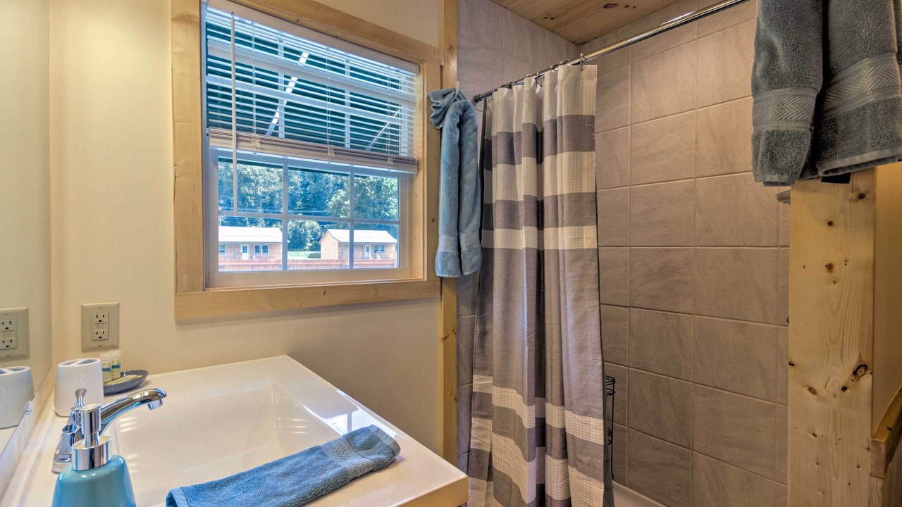 Photo of Bathroom in Cherokee