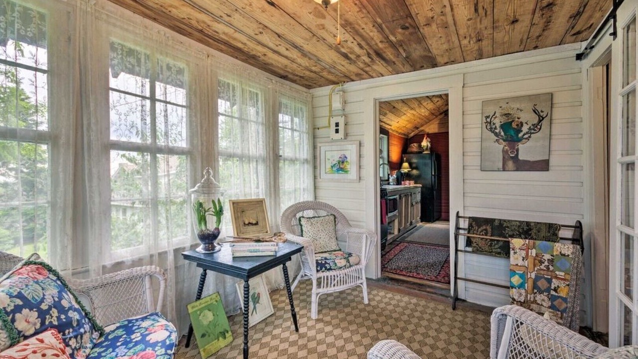 Photo of Livingroom in Little Switzerland