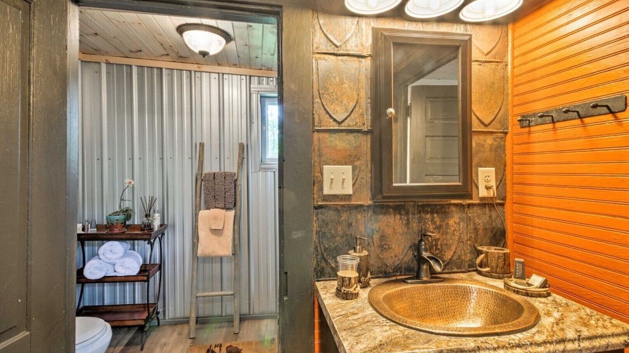 Photo of Bathroom in Little Switzerland