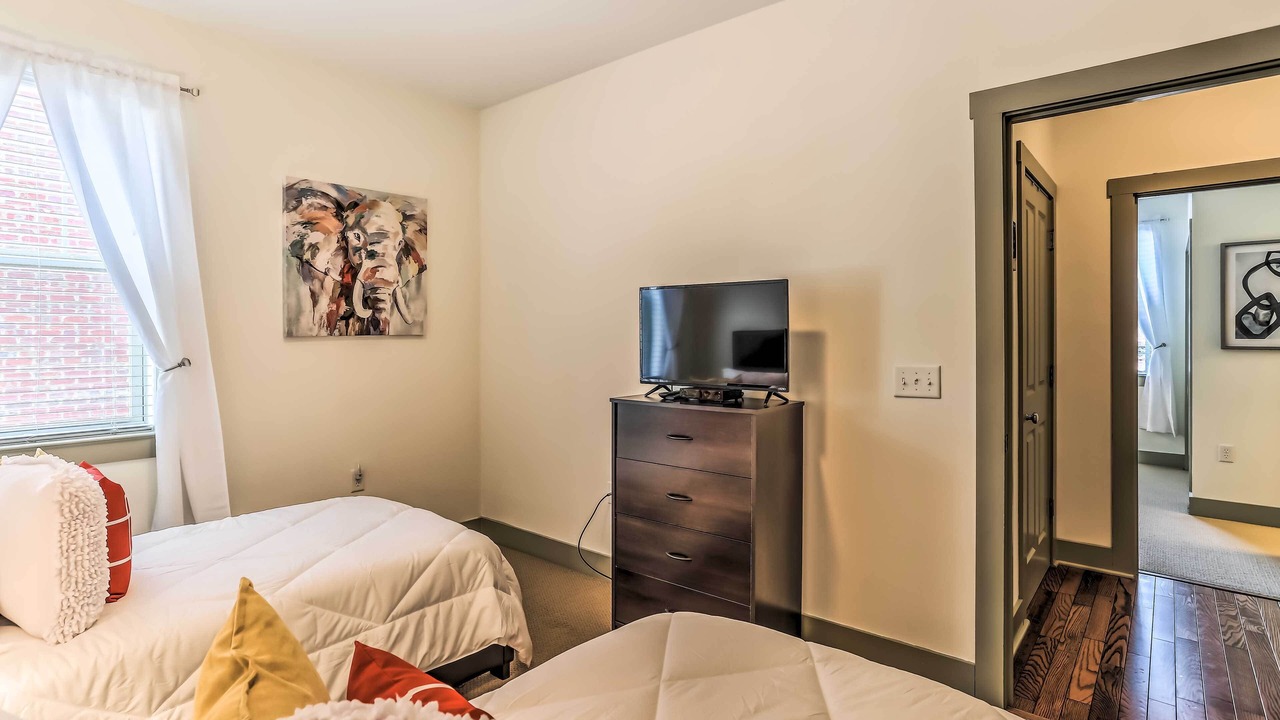 Photo of Bedroom in River District