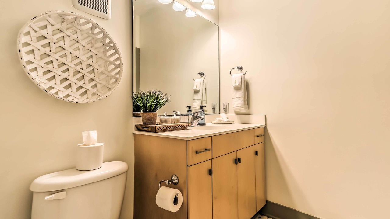 Photo of Bathroom in River District