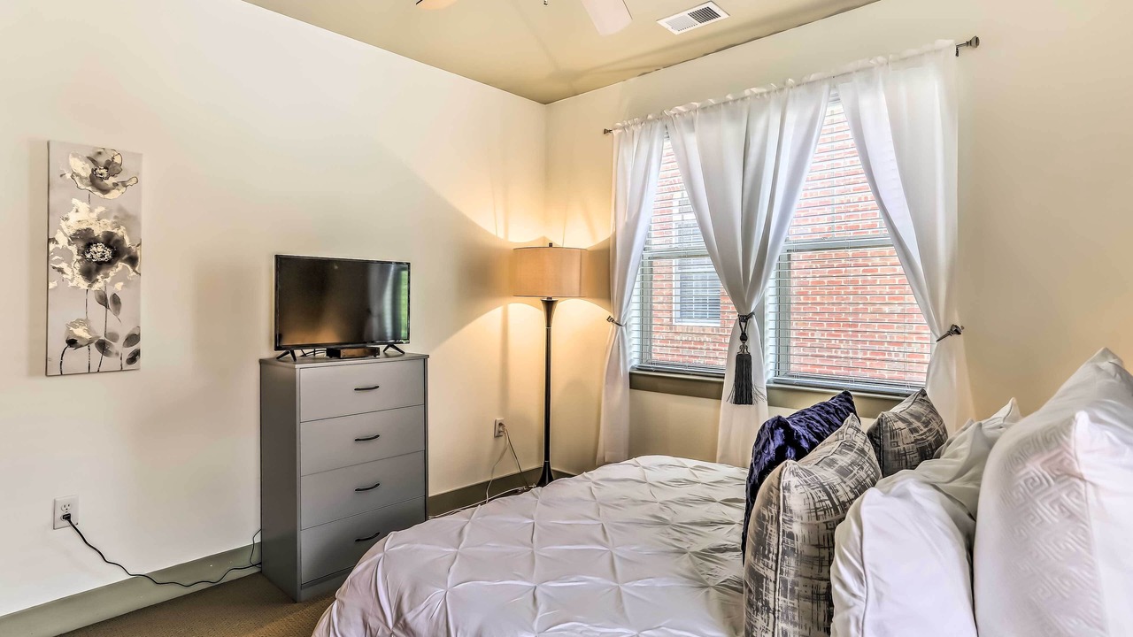 Photo of Bedroom in River District