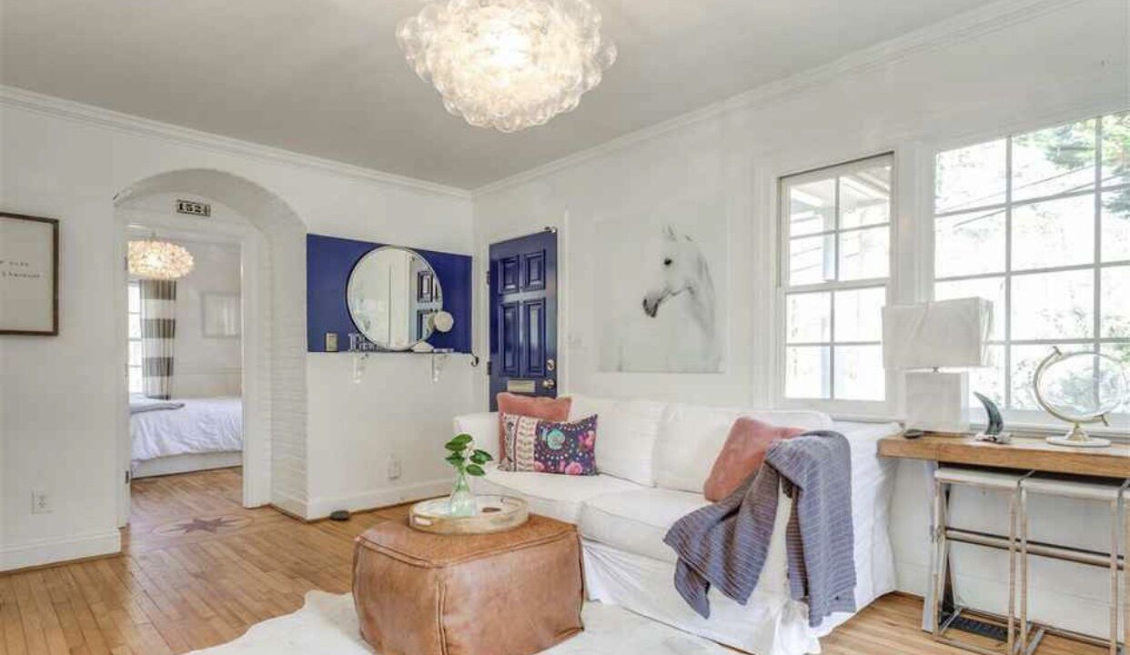 Photo of Livingroom in University Park