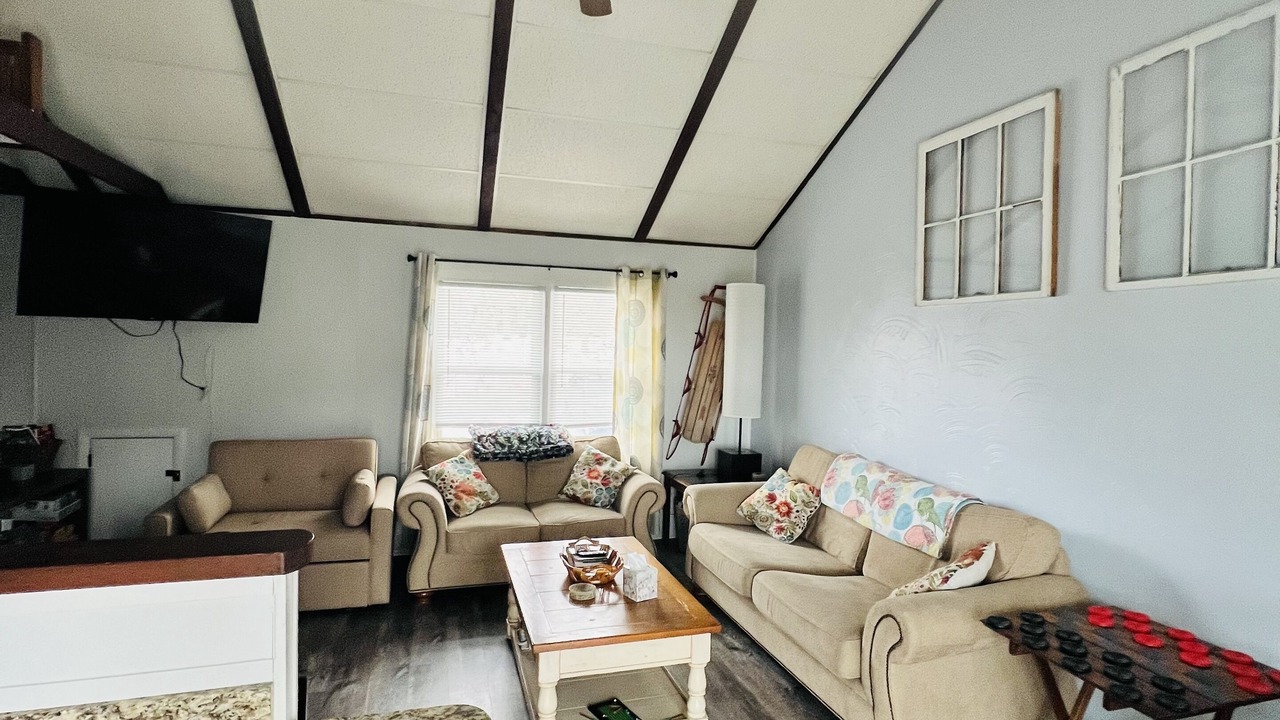 Photo of Livingroom in Beech Mountain