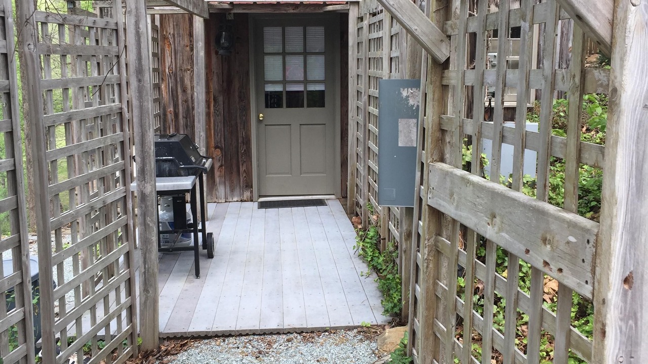 Photo of Patio Balcony in Roxboro
