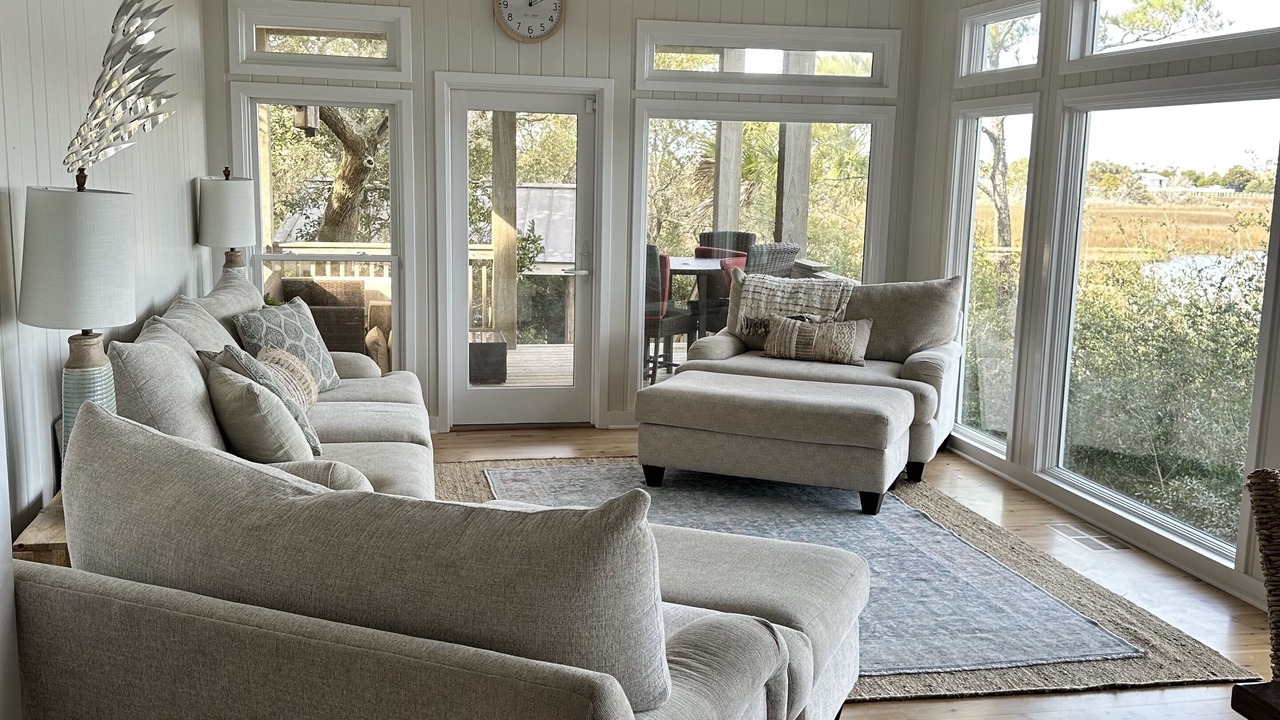 Photo of Livingroom in Lighthouse Creek