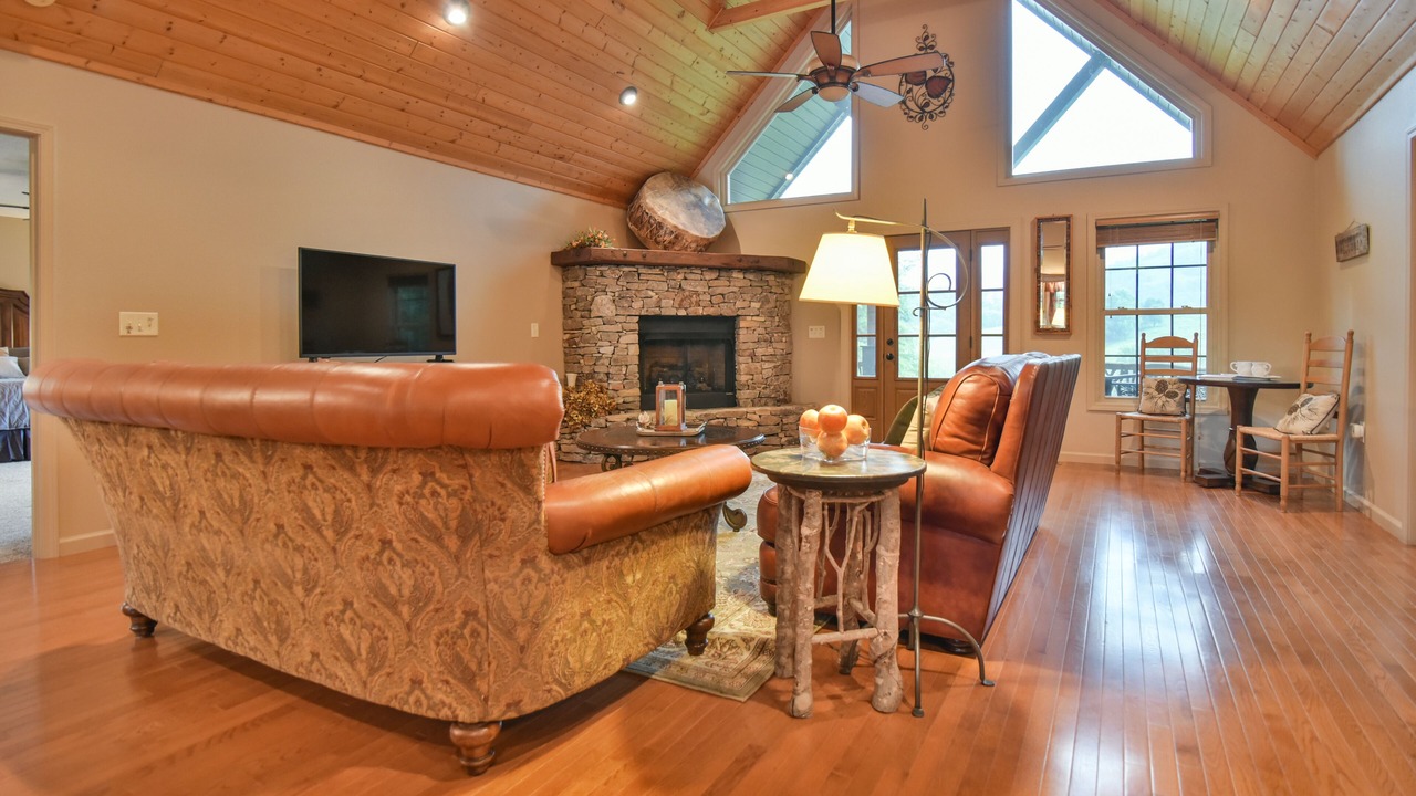 Photo of Bedroom in River Ridge