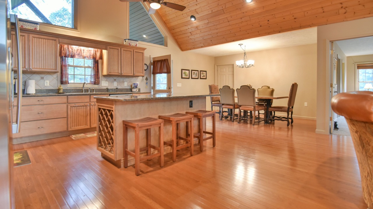 Photo of Kitchen in River Ridge