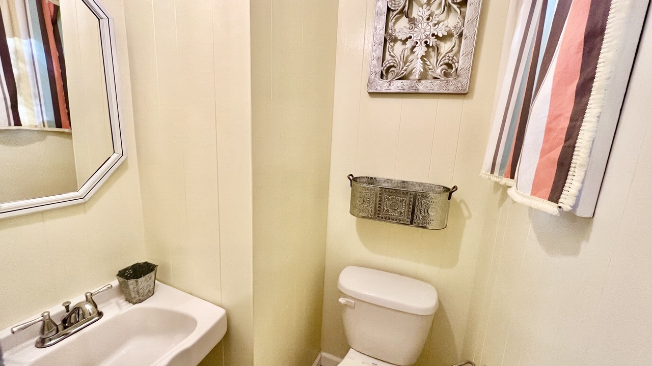 Photo of Bedroom in Lake Junaluska