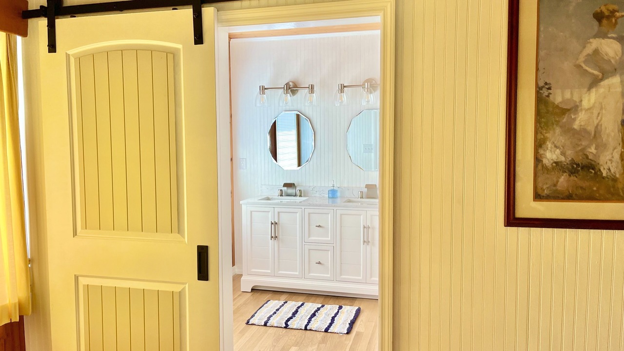 Photo of Bathroom in Lake Junaluska