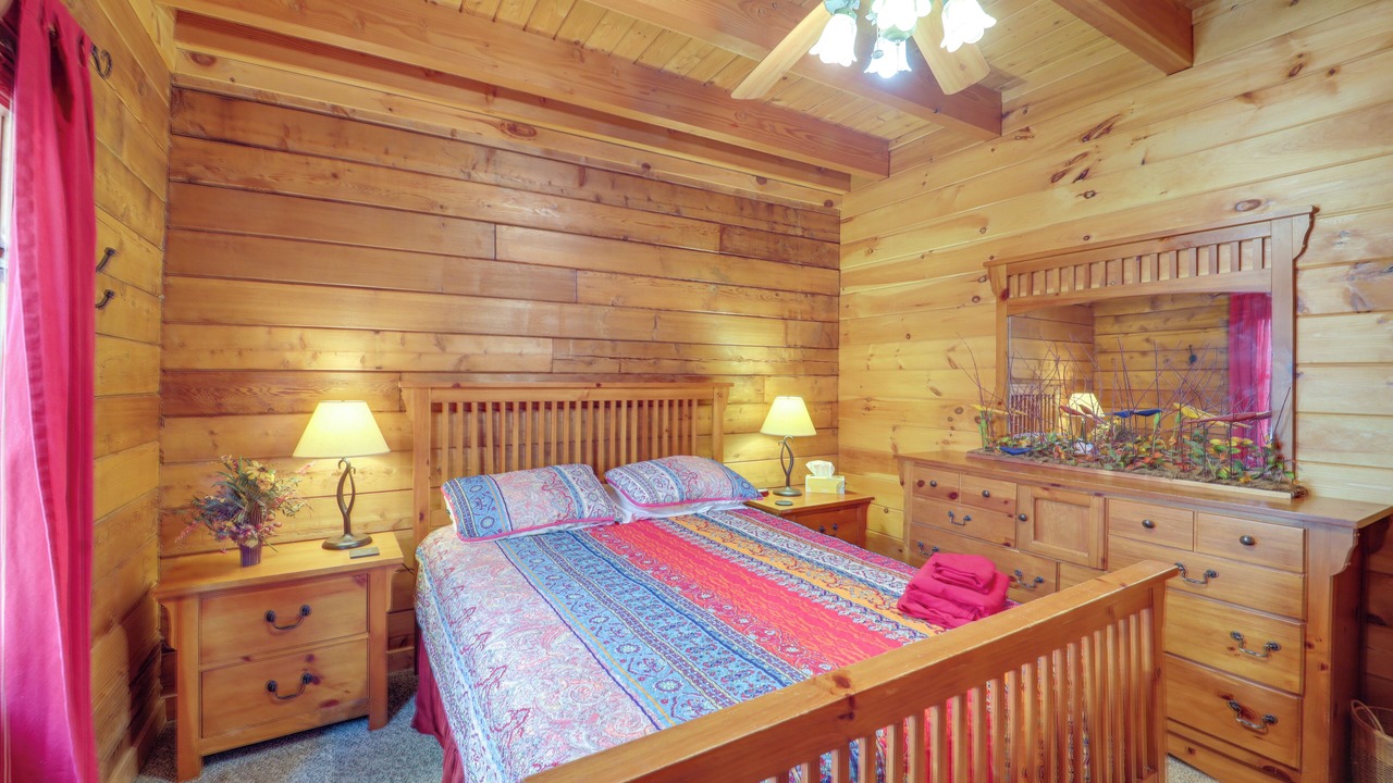 Photo of Bedroom in Apple Ridge