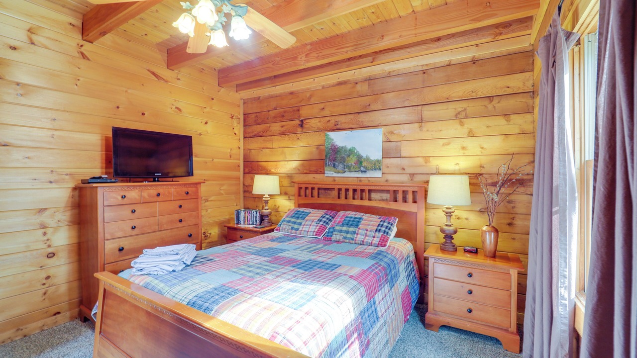 Photo of Bedroom in Apple Ridge