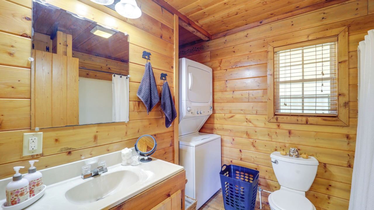 Photo of Bathroom in Apple Ridge