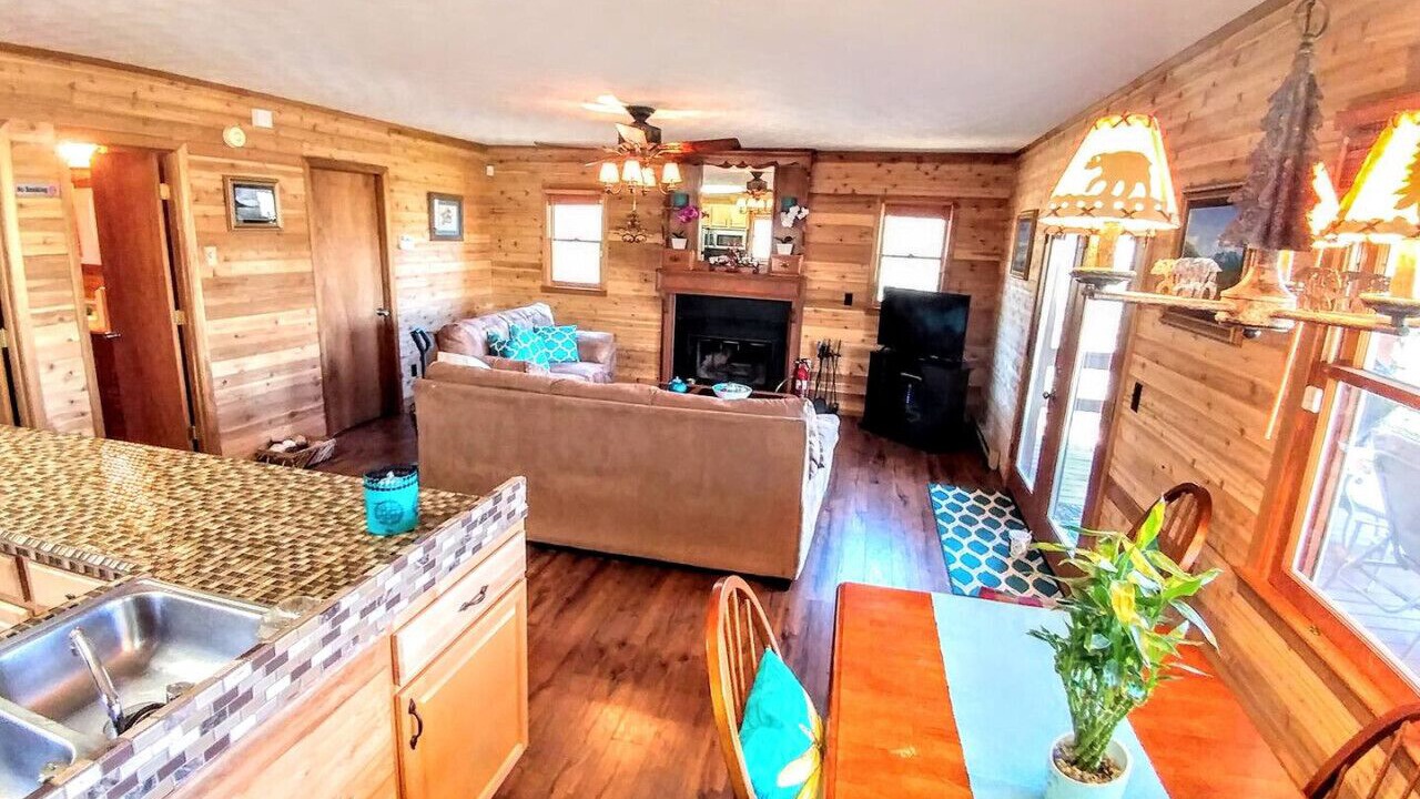 Photo of Livingroom in Whittier
