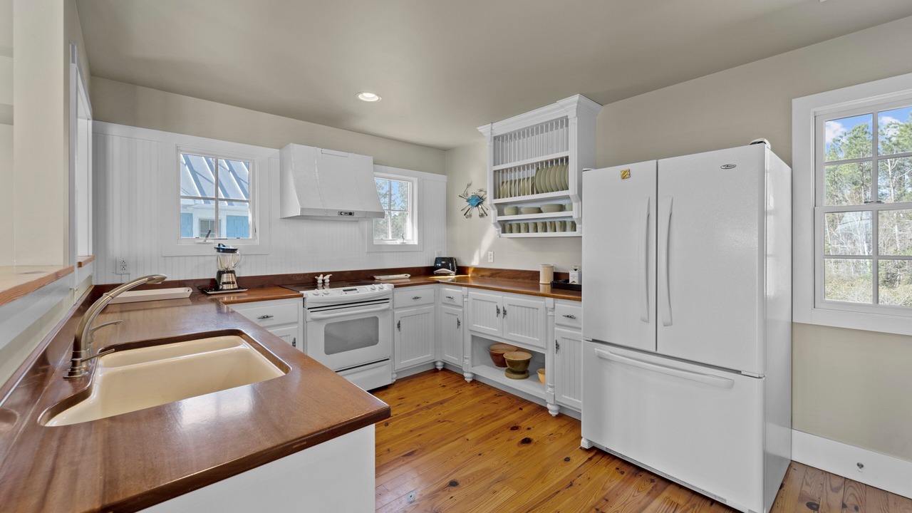 Photo of Kitchen in Minnesott Beach