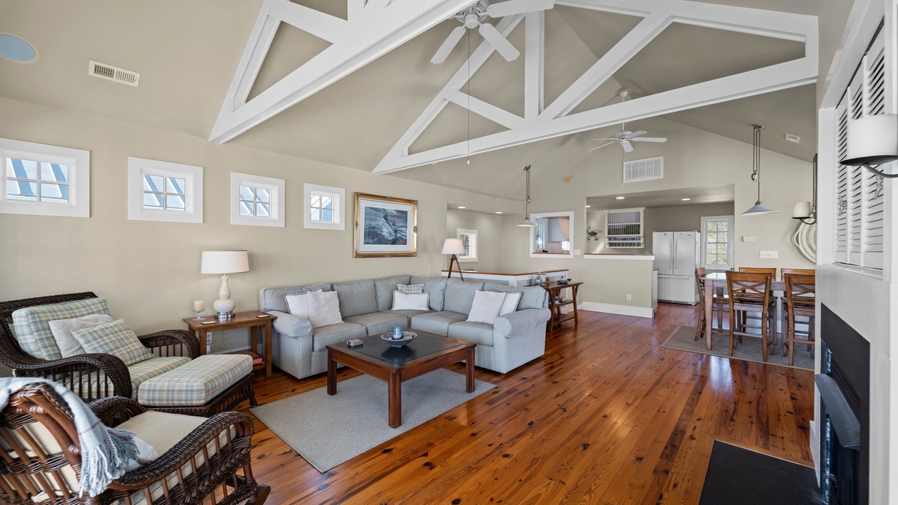 Photo of Livingroom in Minnesott Beach