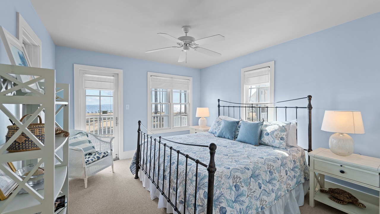 Photo of Bedroom in Minnesott Beach