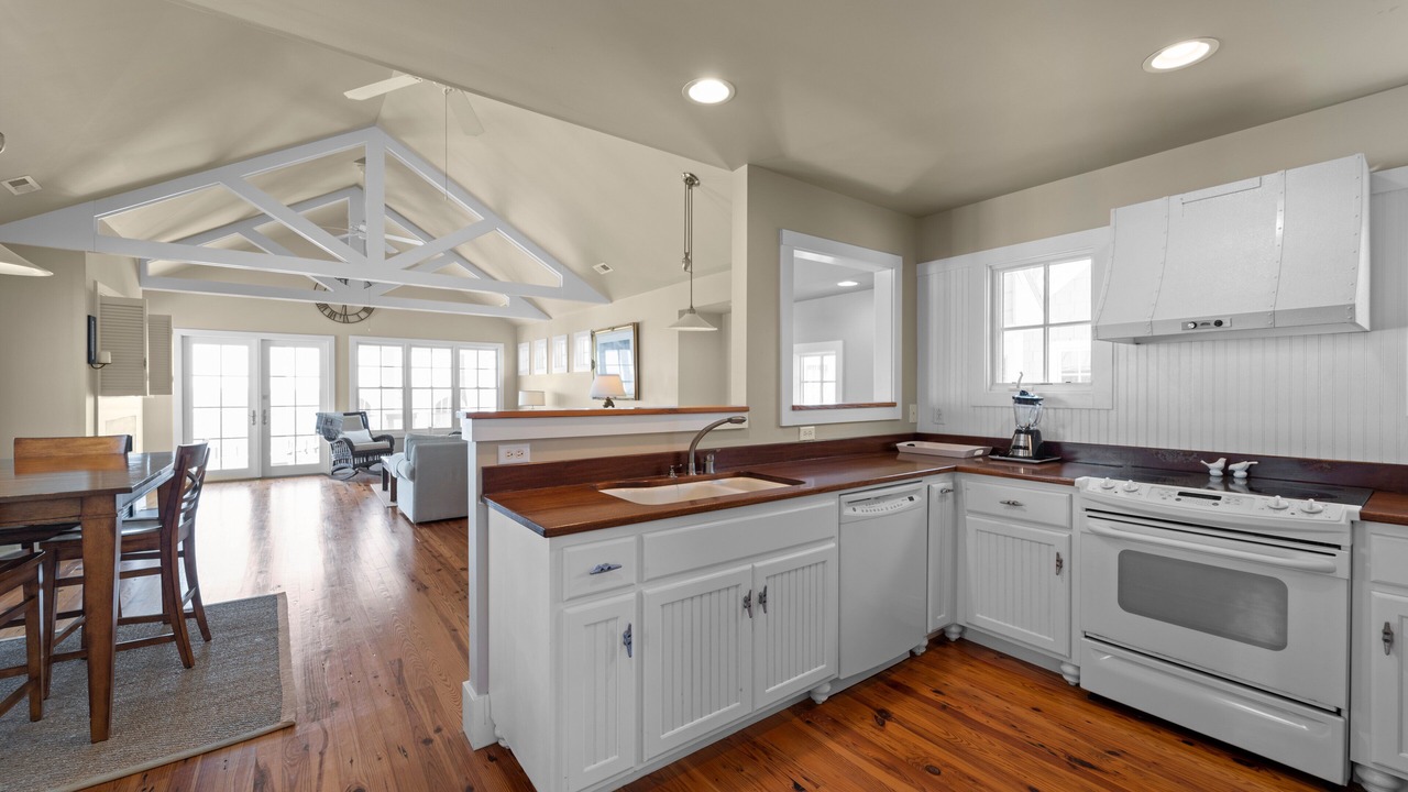 Photo of Kitchen in Minnesott Beach