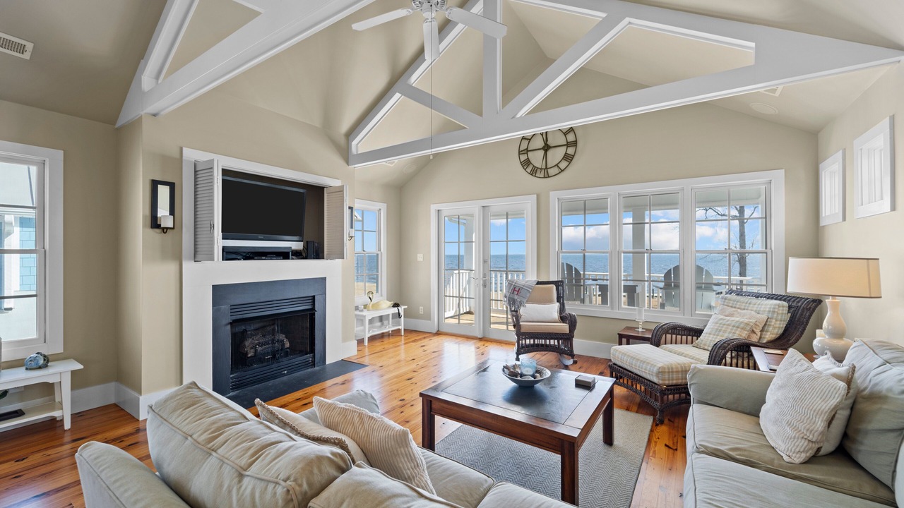 Photo of Livingroom in Minnesott Beach