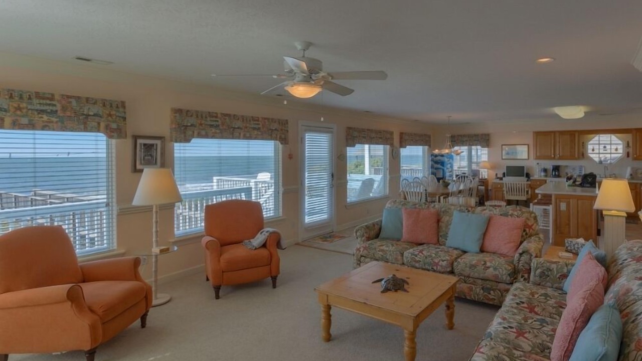 Photo of Livingroom in Holden Beach