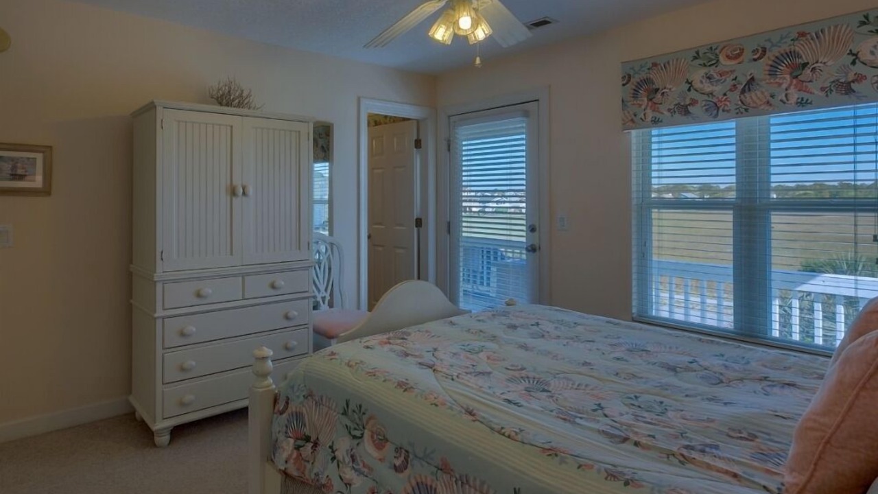 Photo of Bedroom in Holden Beach