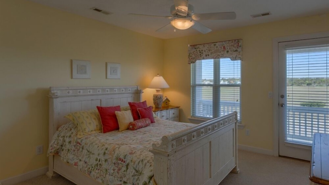 Photo of Bedroom in Holden Beach