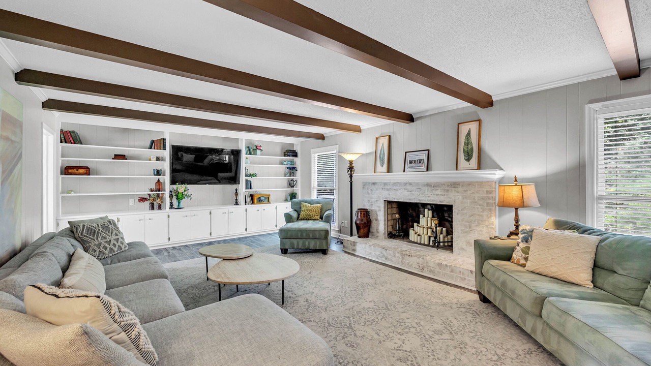 Photo of Livingroom in Jamestown