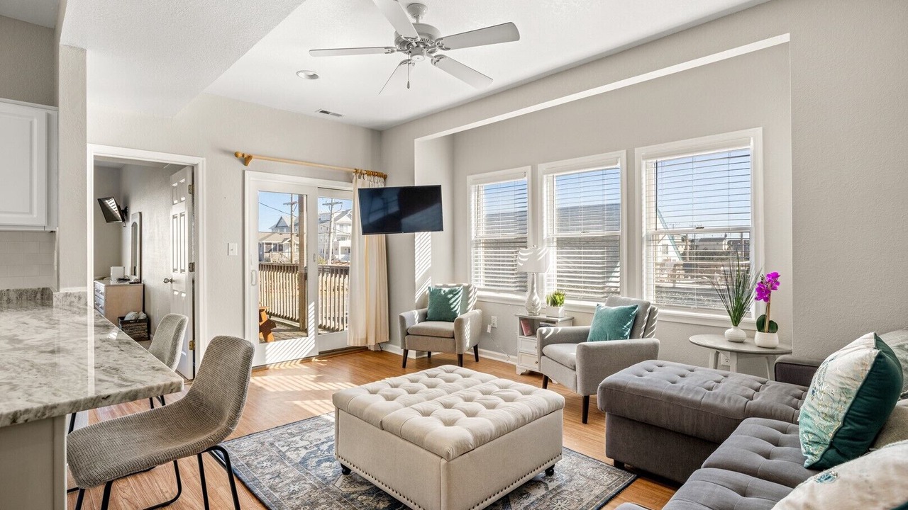 Photo of Livingroom in Kill Devil Hills