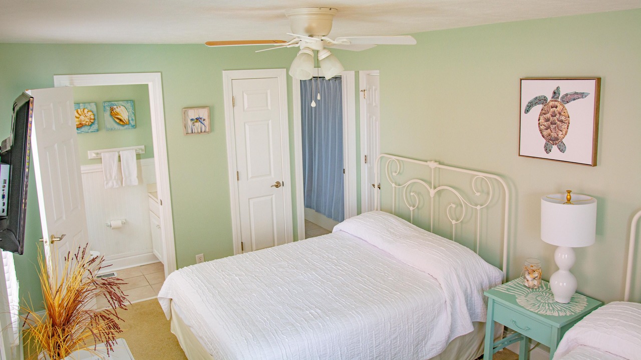 Photo of Bedroom in Ocean Isle Beach