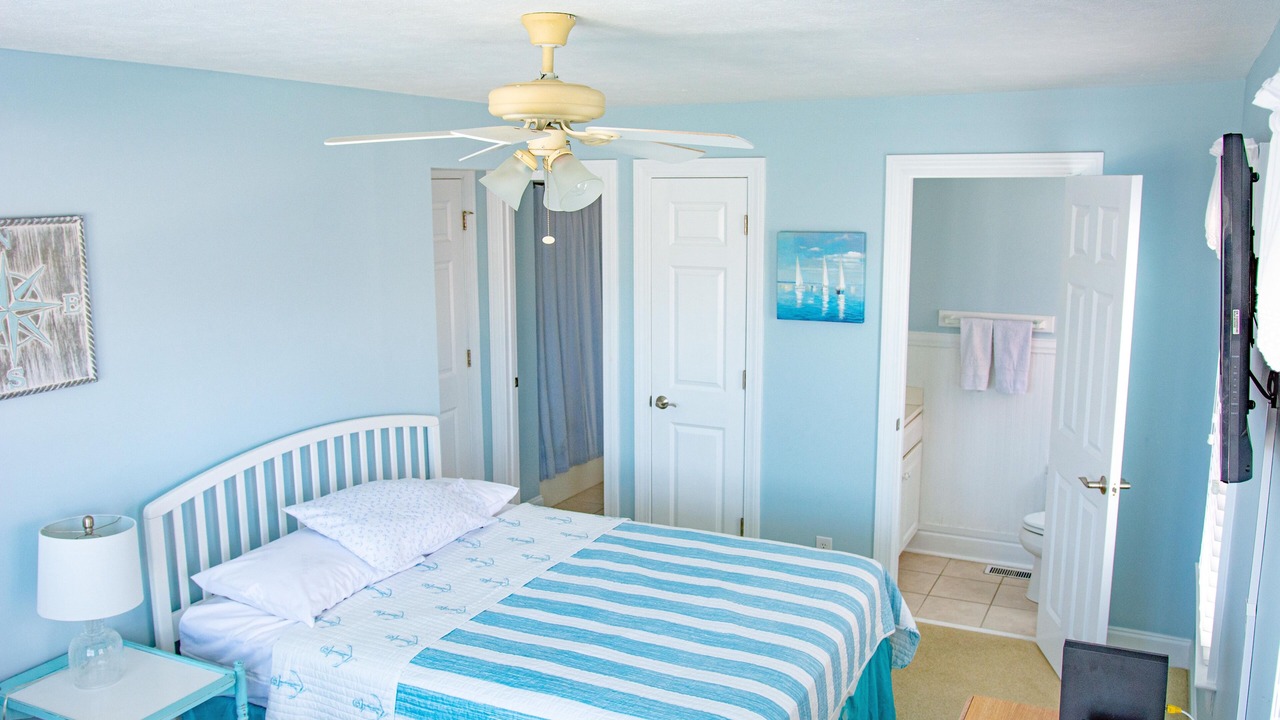 Photo of Bedroom in Ocean Isle Beach