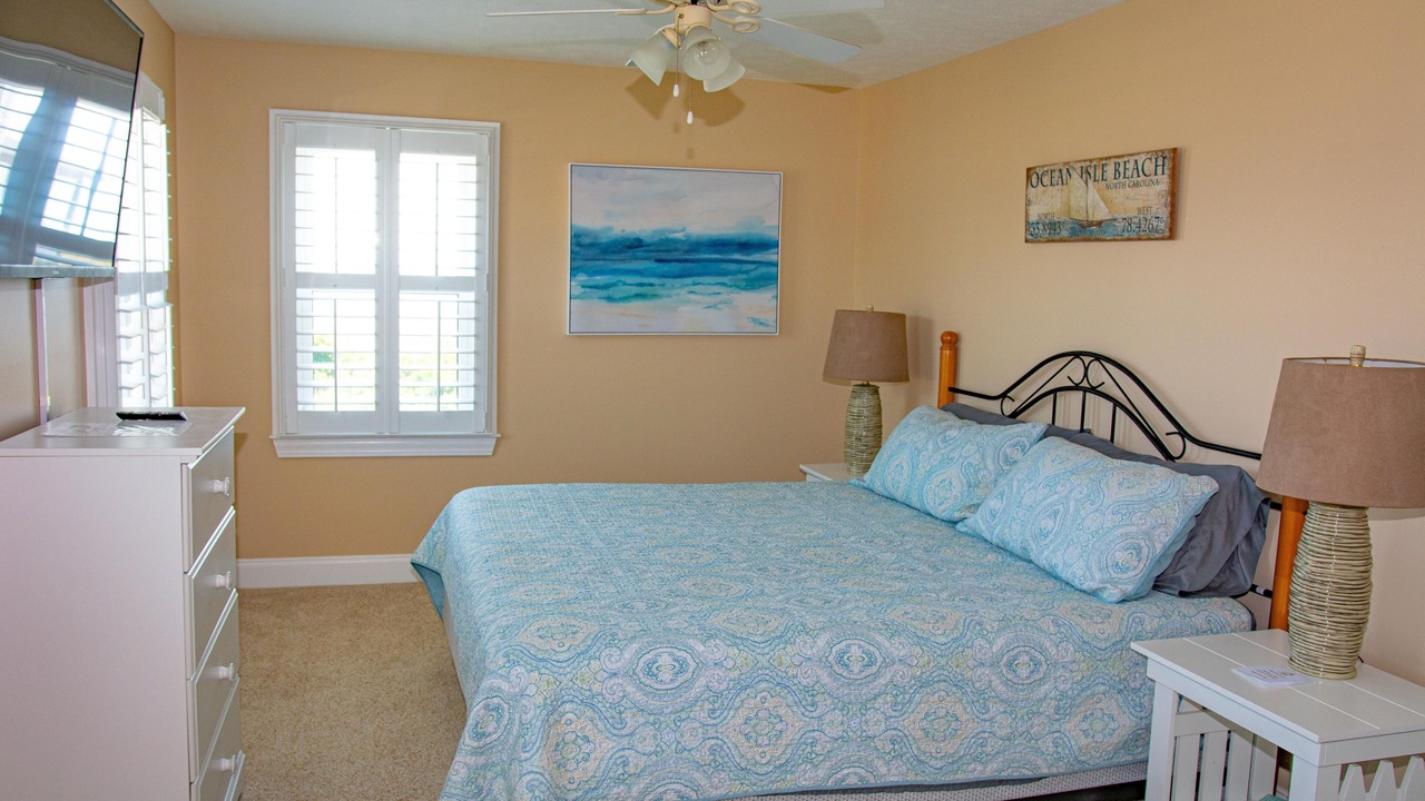 Photo of Bedroom in Ocean Isle Beach