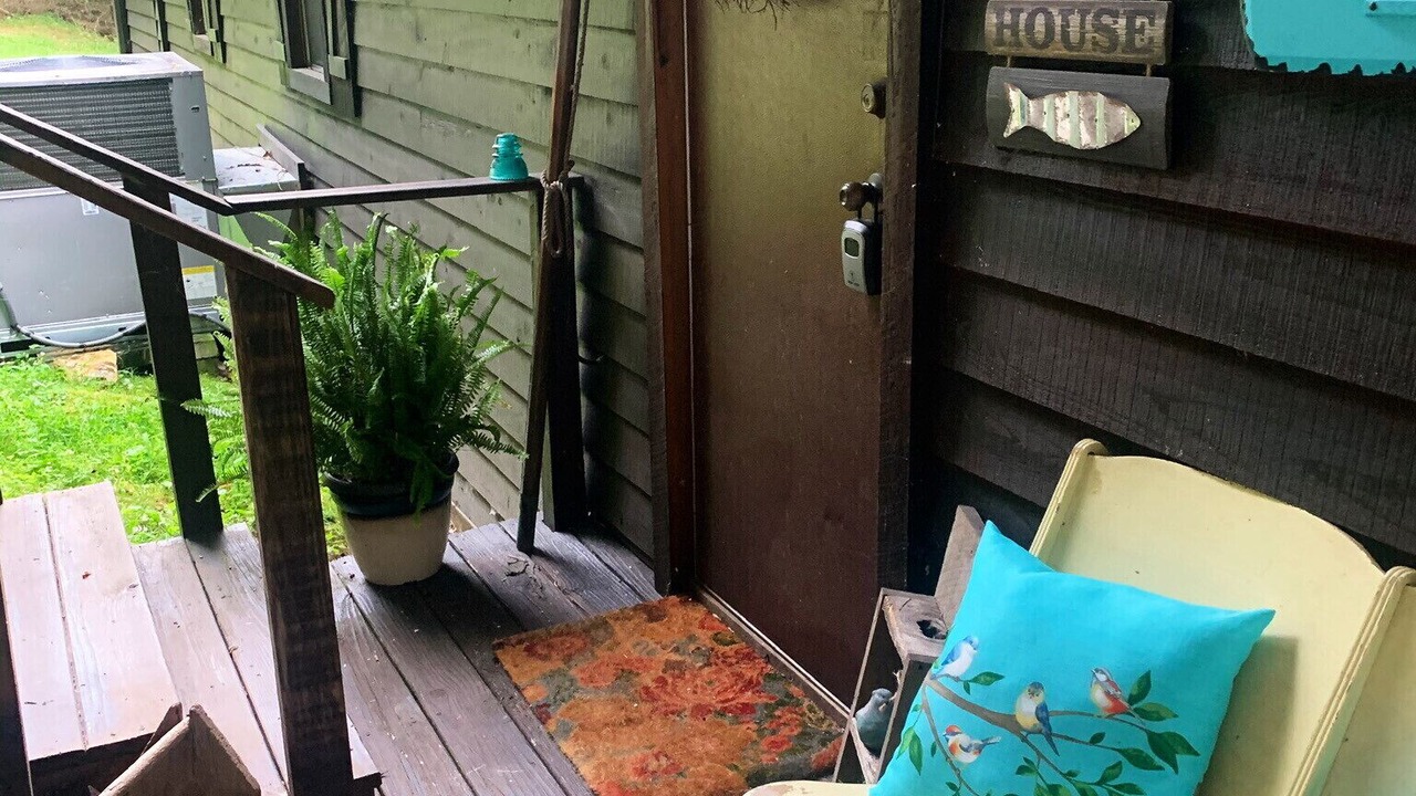 Photo of Others in Dowelltown
