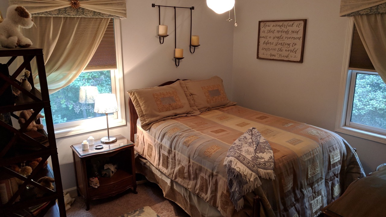 Photo of Bedroom in Flat Rock