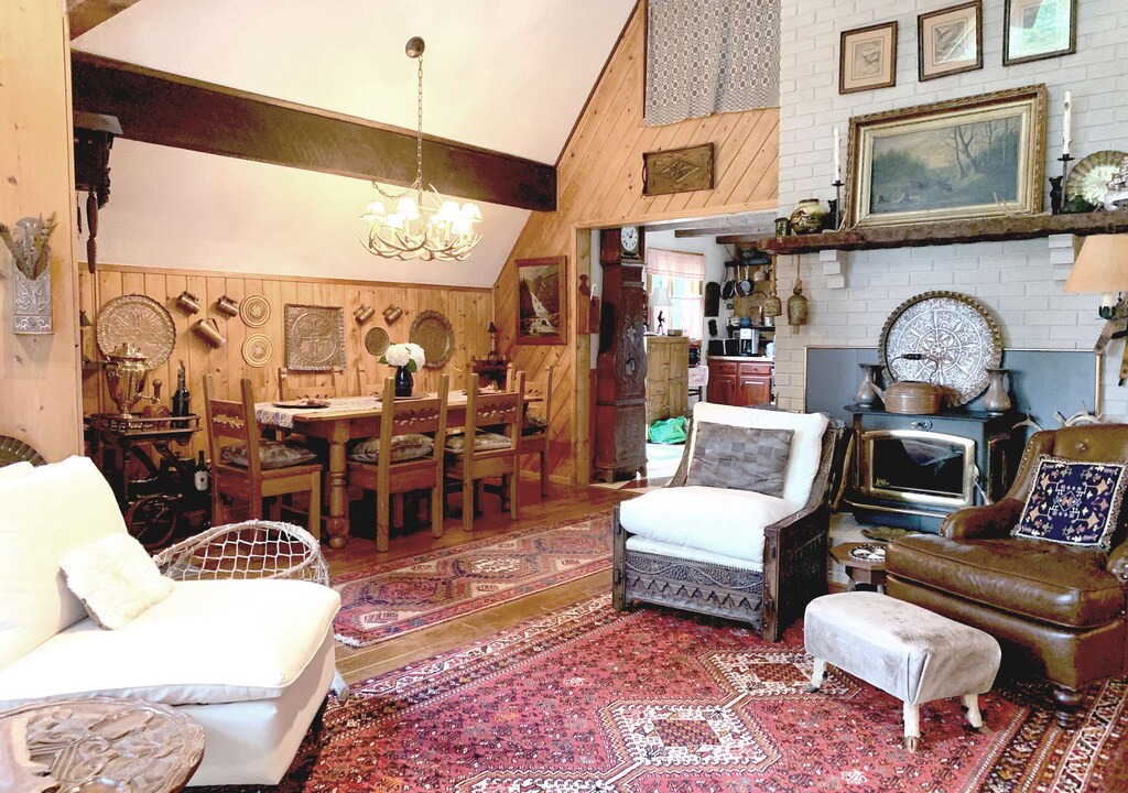 Photo of Livingroom in Blowing Rock