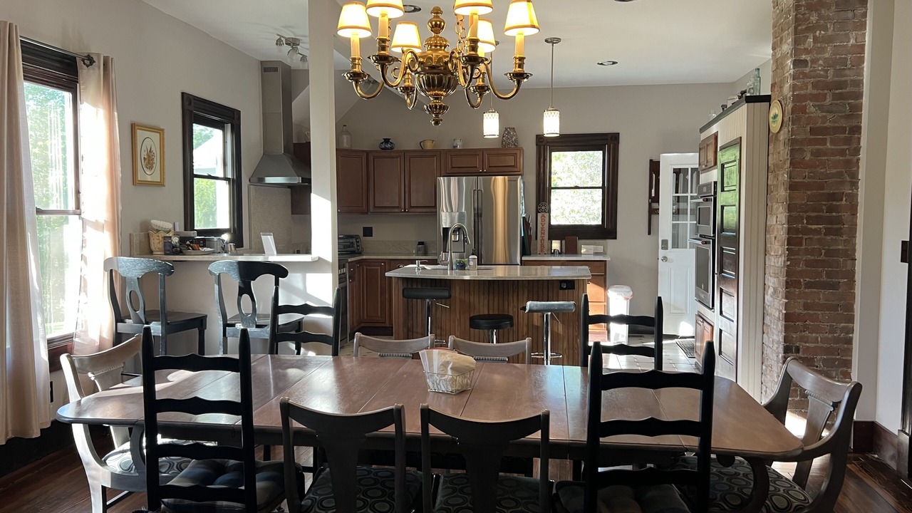 Photo of Livingroom in Lynn