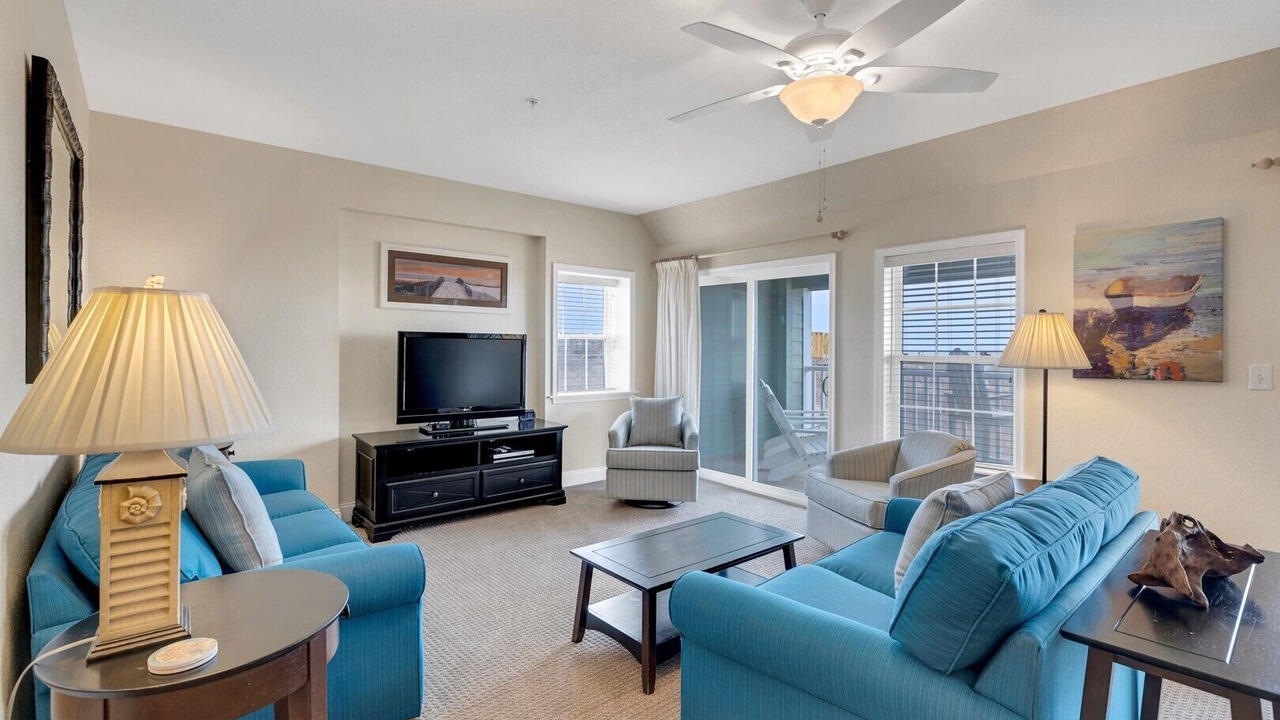 Photo of Livingroom in Kill Devil Hills
