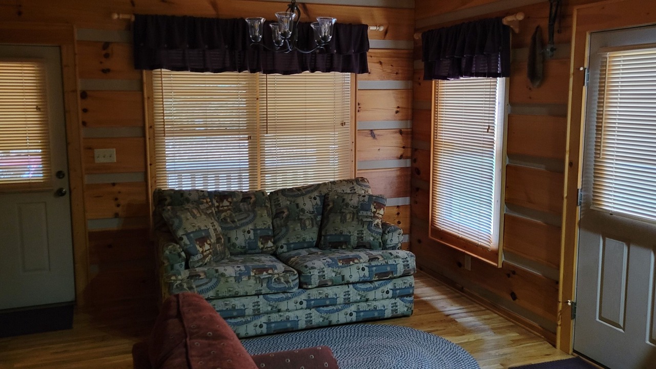 Photo of Livingroom in Canton