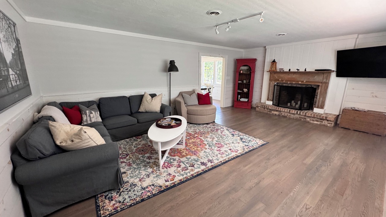 Photo of Livingroom in Cashiers